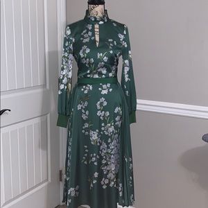 Ted Baker (size 0) Graceful Satin Midi Dress